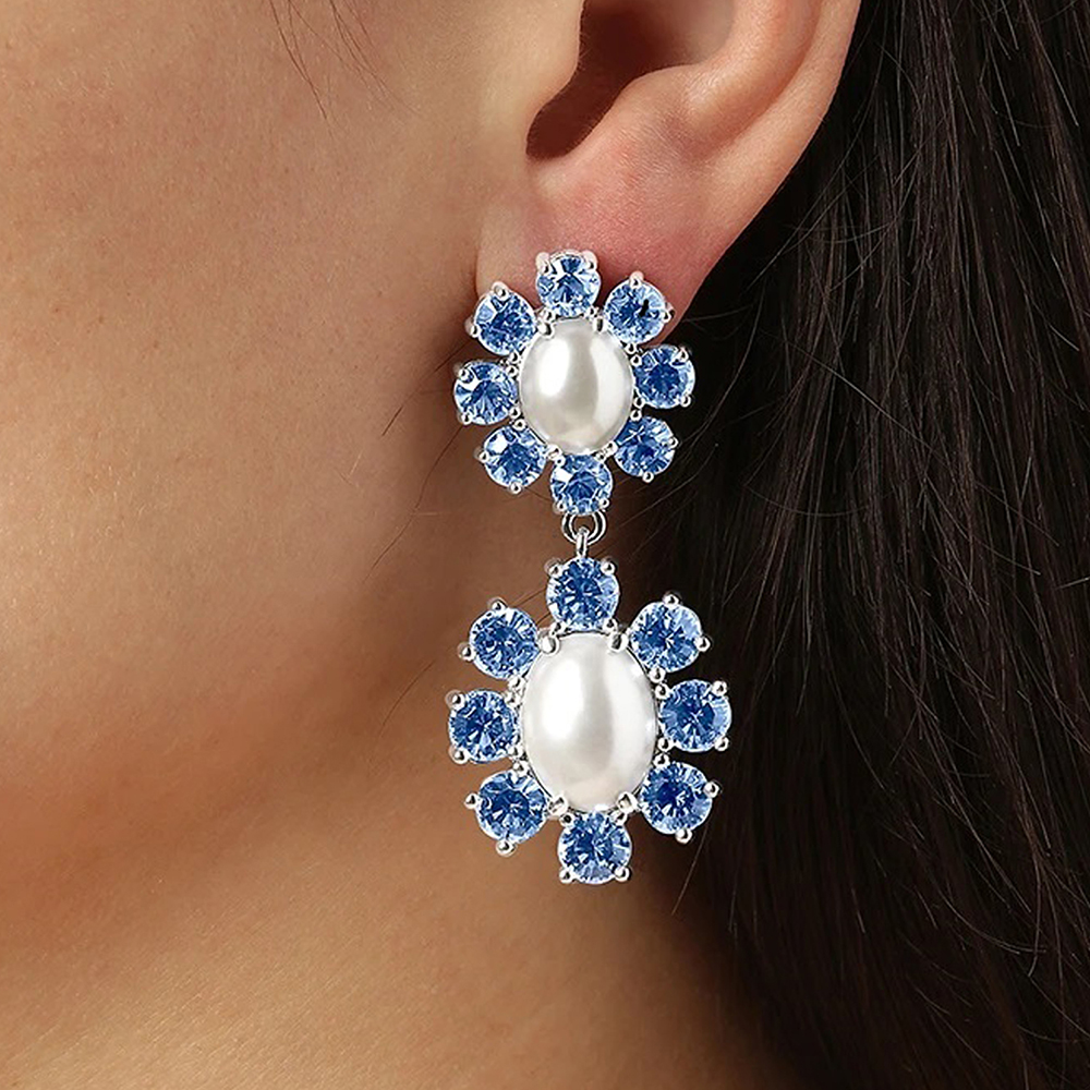 Dyrberg Kern Серьги LINA SS LIGHT SAPPHIRE / CRYSTAL Dyrberg Kern *460505 Арт.: *460505