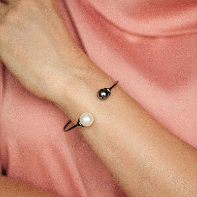 Браслет White and Graphite Pearl Possebon *C0341.1.3 BW  Possebon  *C0341.1.3 BW 